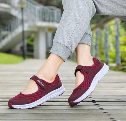 Damen Mesh Sneaker, atmungsaktiv, bordeauxrot, Klettverschluss, bequem, für Freizeit und Sport.