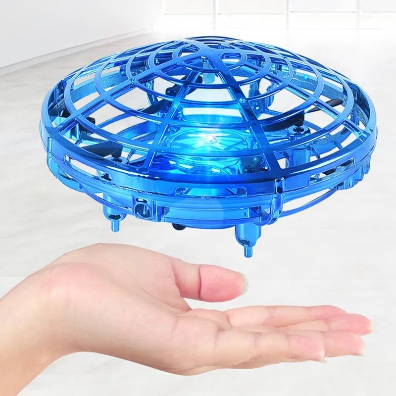 Flygande UFO-leksak med handkontroll – För inomhus och utomhus