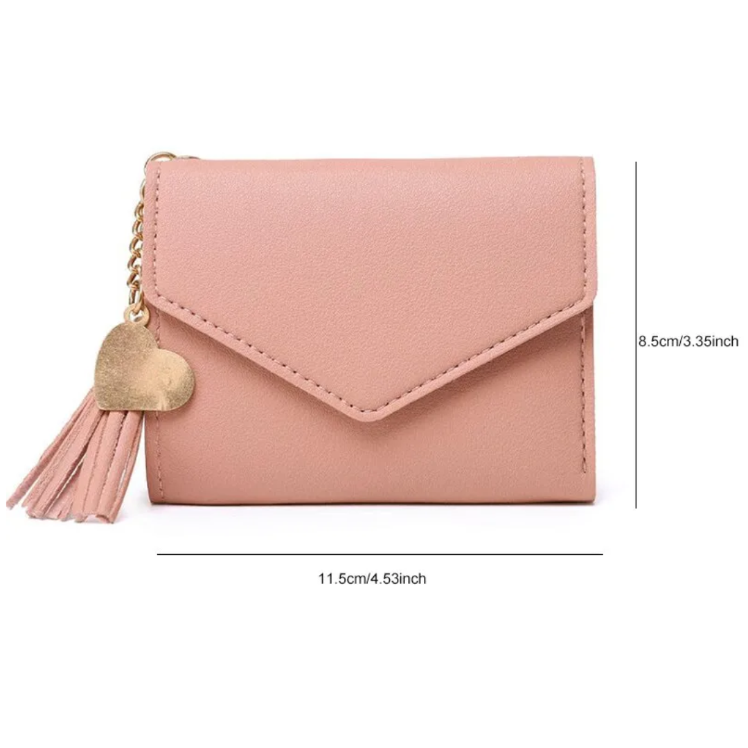 Rosa Mini-Geldbörse mit Quastenanhänger, Herzdetail, 11,5x8,5 cm, Damen-Accessoire.