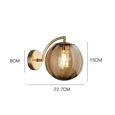Moderne LED-Wandleuchte, goldfarben, Glas, nordisches Design, ideal für Wohnzimmer oder Schlafzimmer.