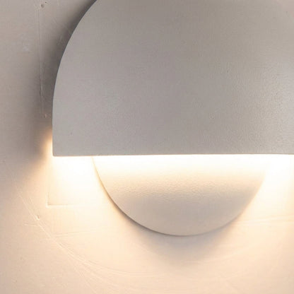 Modern Outdoor Wall Light - Baskline
