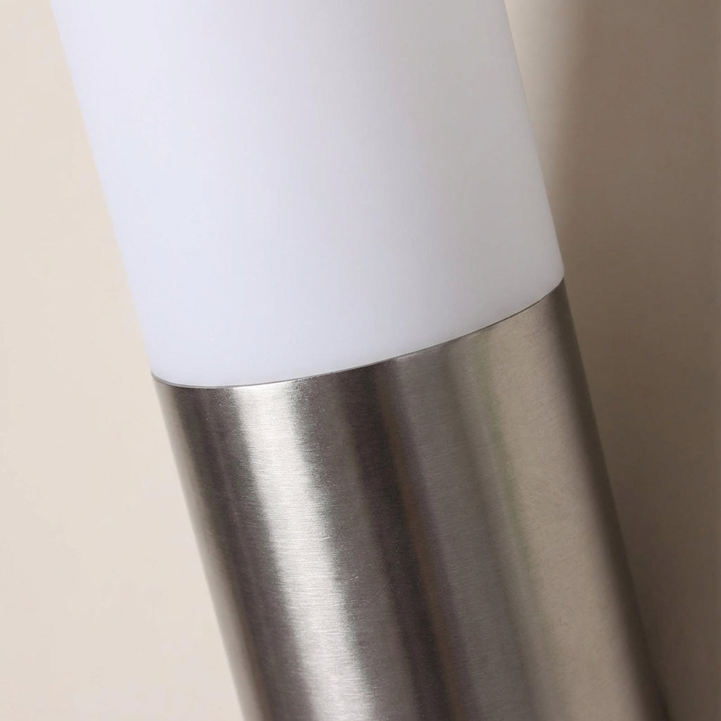 Modern Outdoor Wall Sconce - Aurenox
