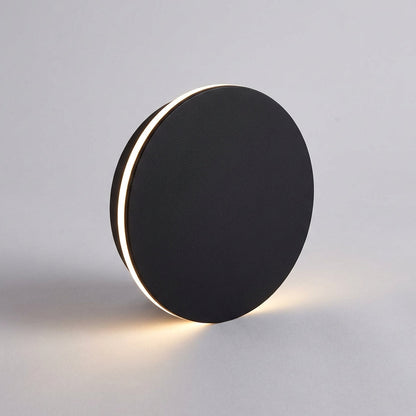 Modern Outdoor Wall Sconce - Solinex