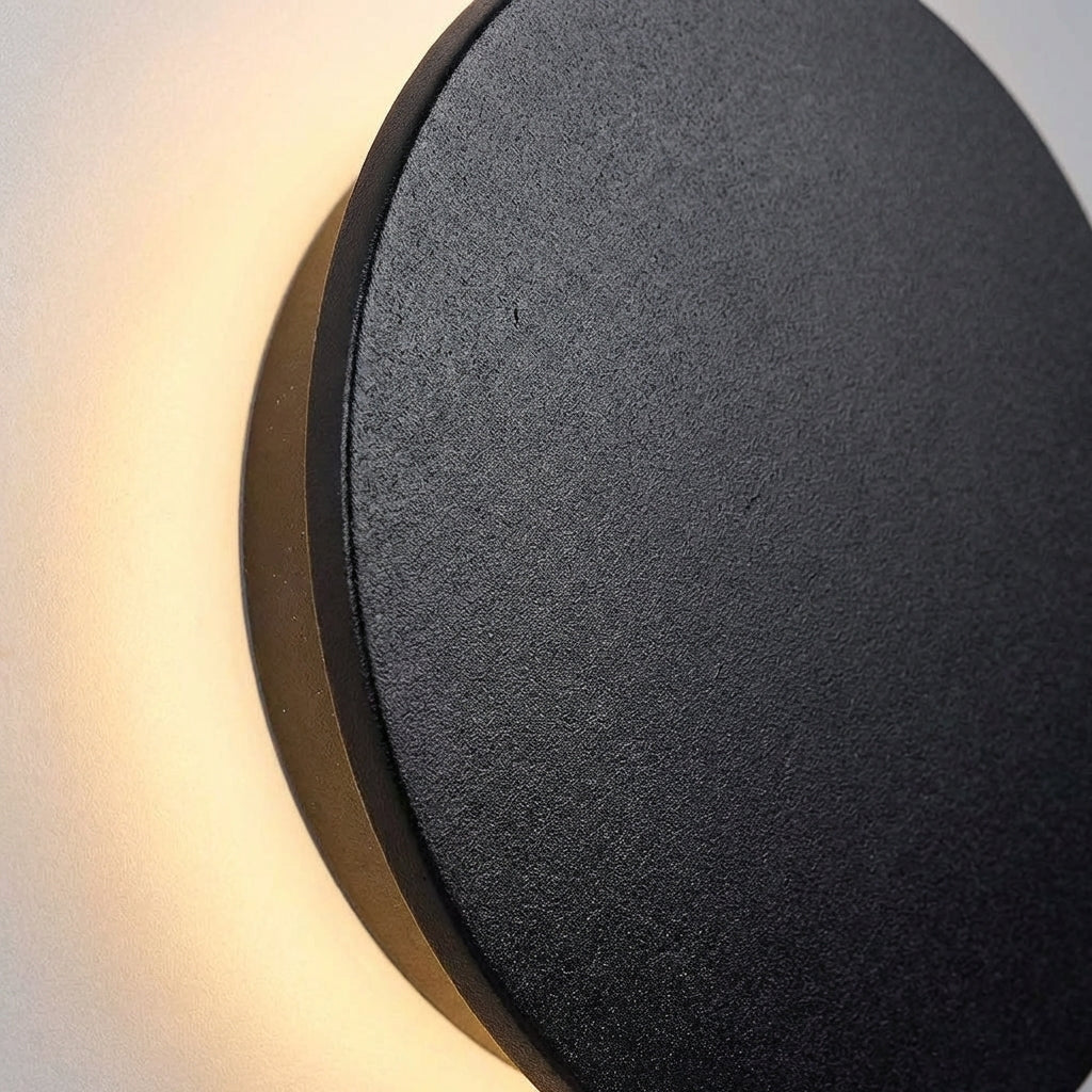 Modern Round Wall Light - Solunex
