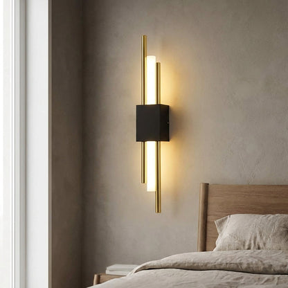 Modern Vertical Wall Sconce - Aurevex