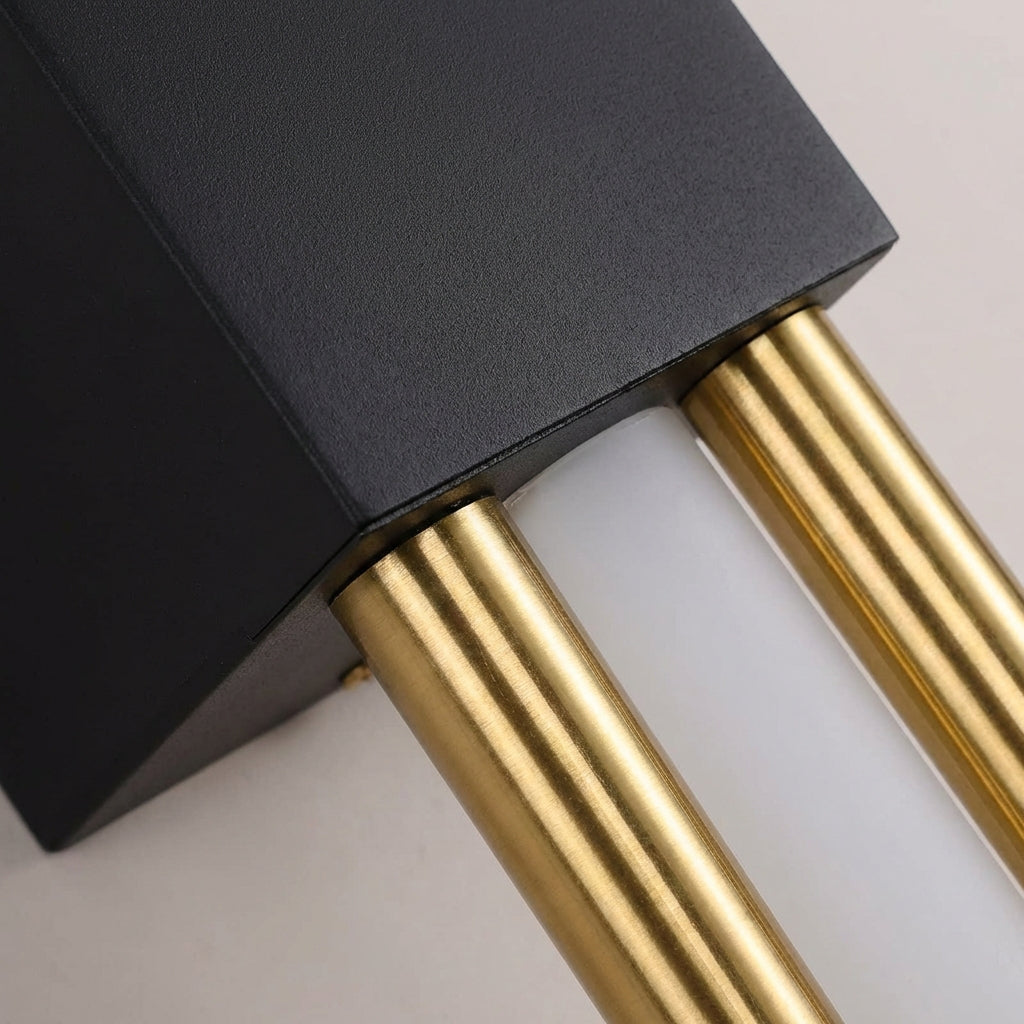 Modern Vertical Wall Sconce - Aurevex