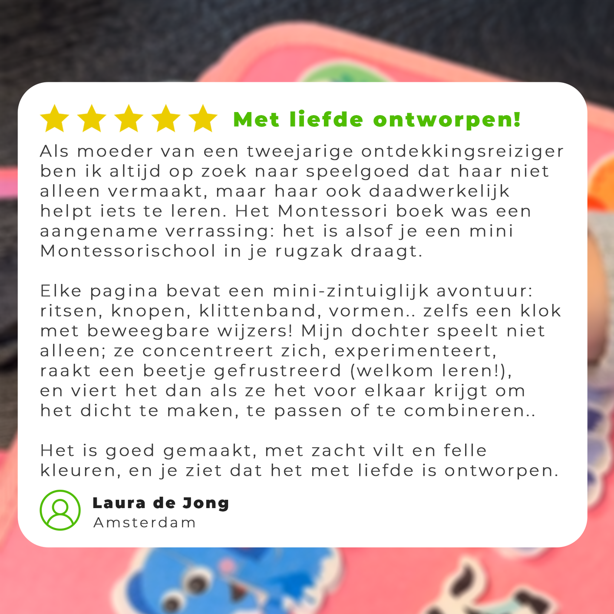 Kundomdöme med fem gula stjärnor, över en suddig bild av den rosa boken 11