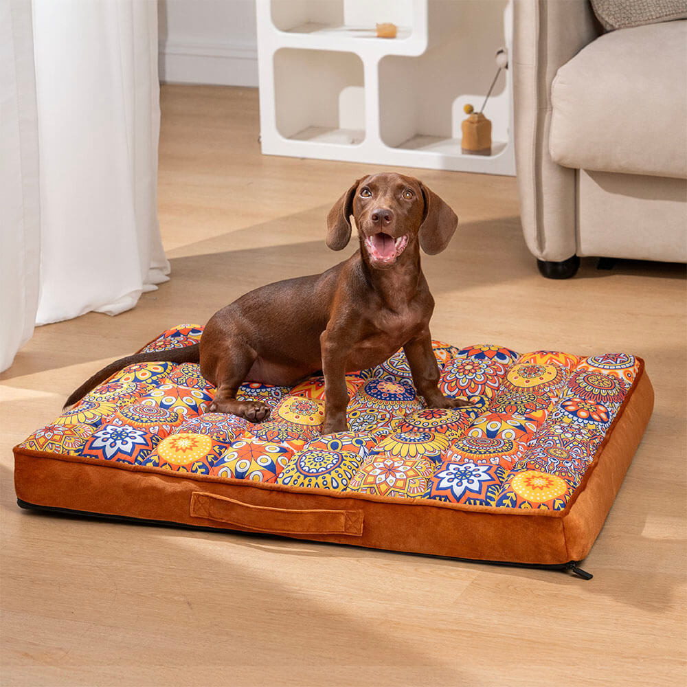 Braunes Hundebett mit marokkanischem Muster, orthopädisch, bequem, für kleine Hunde.