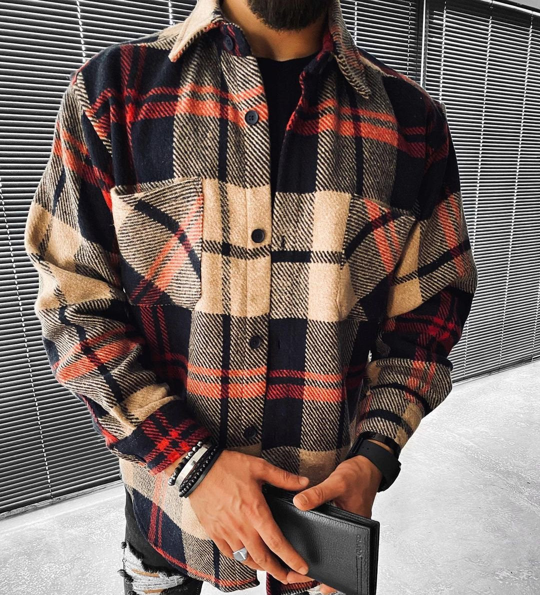 Unisex oversized rutig skjorta med långa ärmar & modern design – Elvano