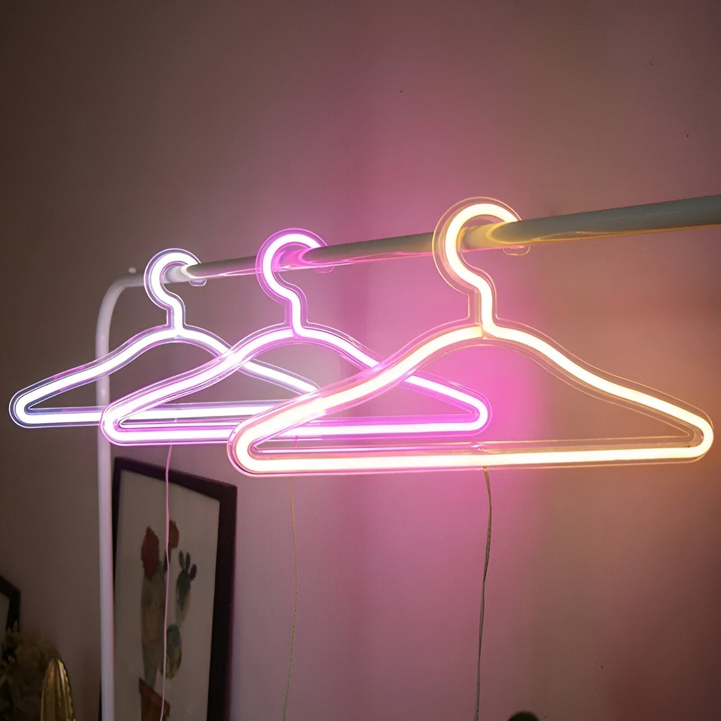 Neon Style Hanger Lamp - LumiHanger