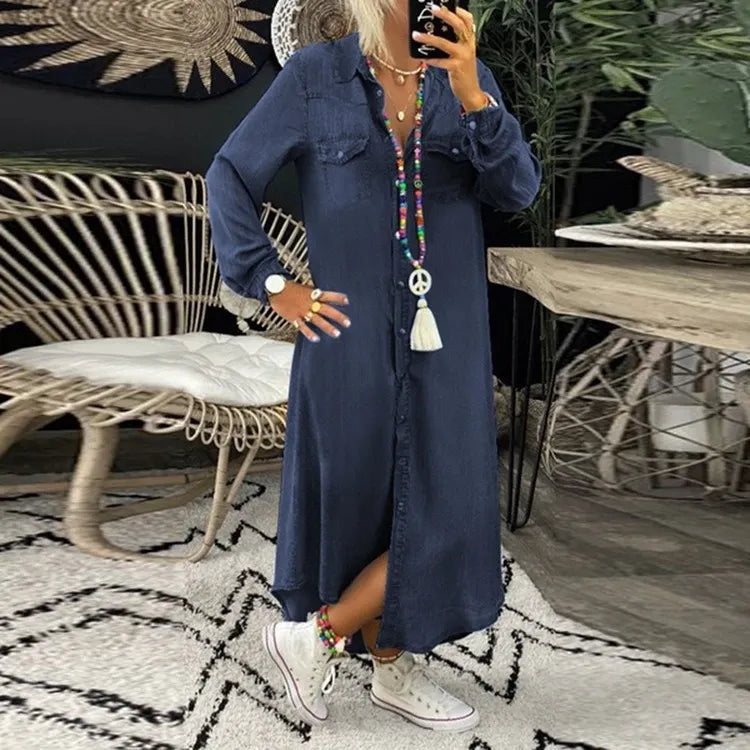 Hösttrendig denimklänning med knappslå och fickor – Isaline
