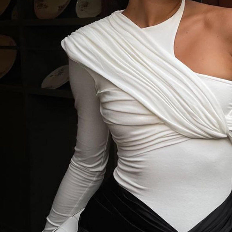 Stilfull långärmad bodysuit för damer med drapéeffekt och figurnära skärning – Mira
