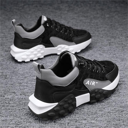 Schwarze Sneaker mit weißer Sohle, Herren, atmungsaktiv, modisch, sportlich, bequem.