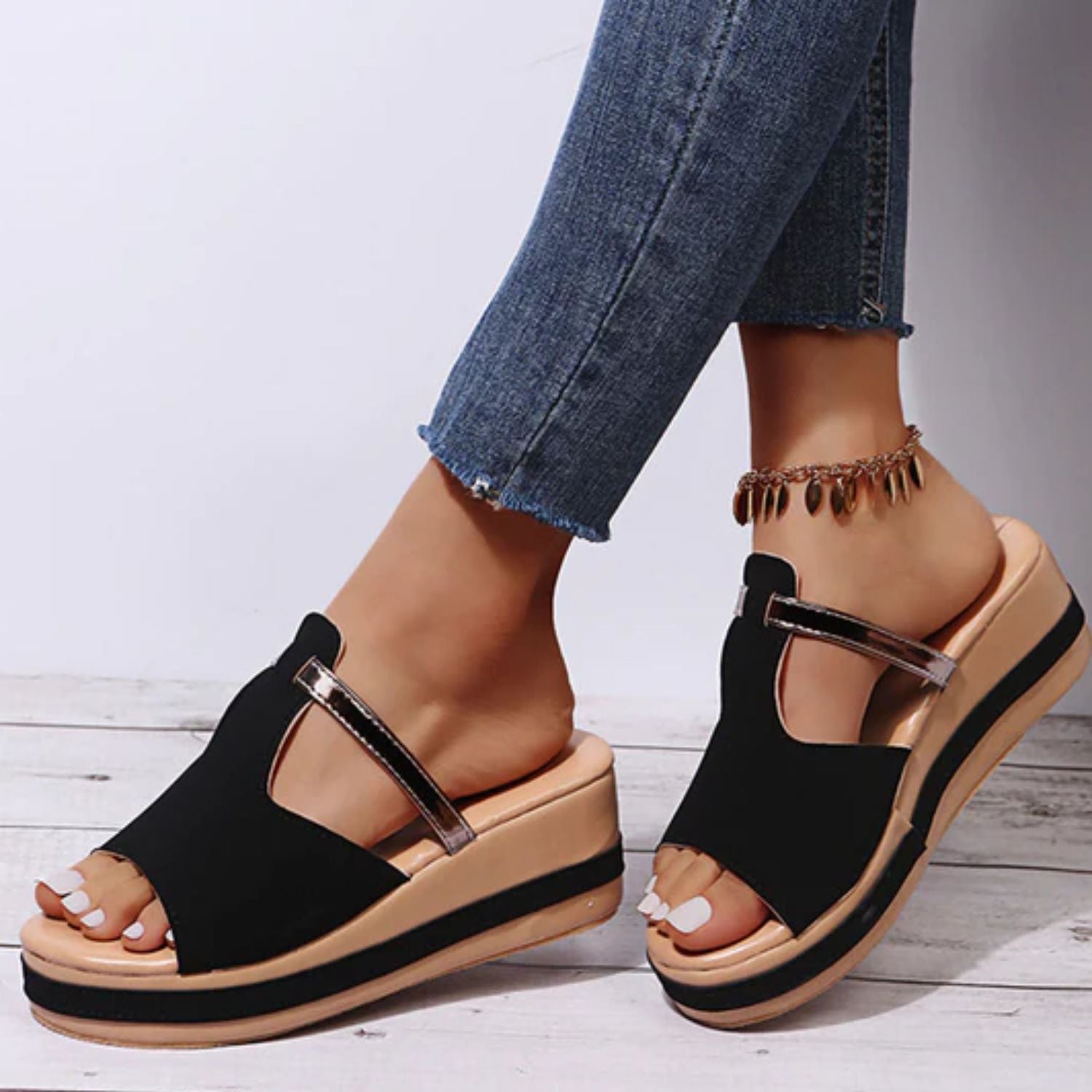 Schwarze orthopädische Sandalen, Damen, Keilabsatz, bequem, modisch, Sommer, Fußbett.