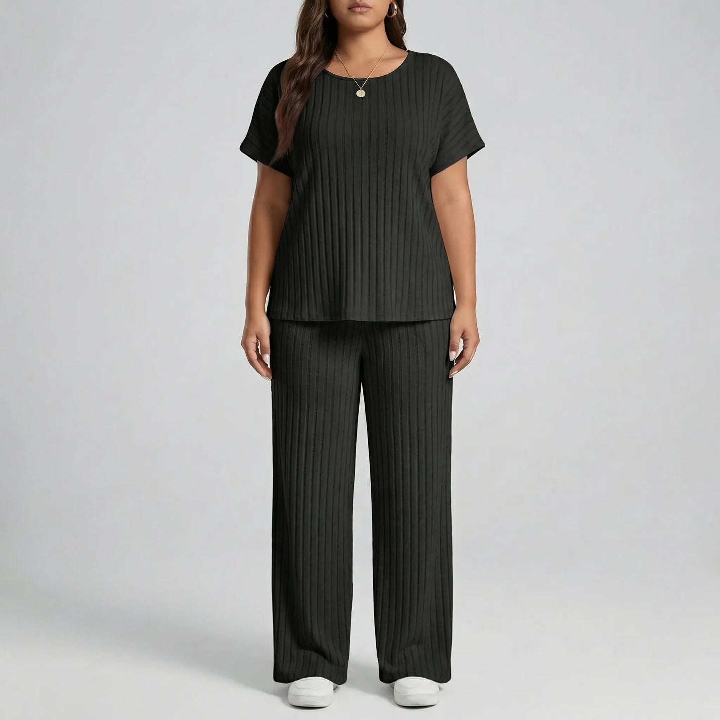 Plus Size Casual Two-Piece Outfit - Nadine