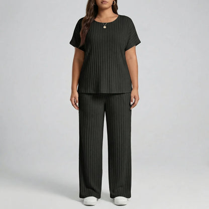 Plus Size Casual Two-Piece Outfit - Nadine