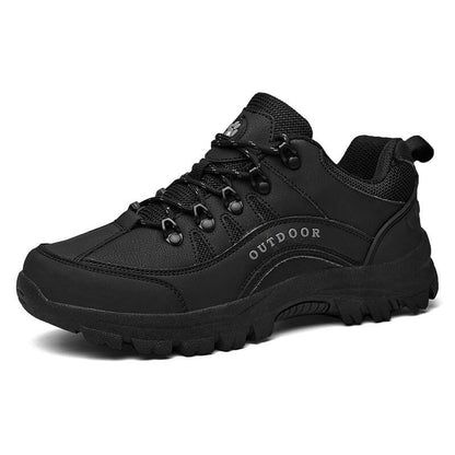 Schwarzer Outdoor-Wanderschuh, rutschfest, atmungsaktiv, robustes Design für Herren.