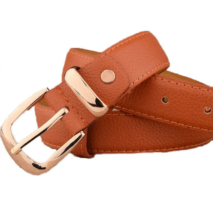 Brauner Retro-Gürtel aus echtem Leder mit goldener Schnalle, modisches Accessoire.