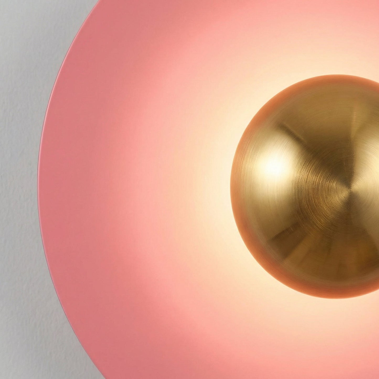 Round Halo Wall Light -  Auroryn