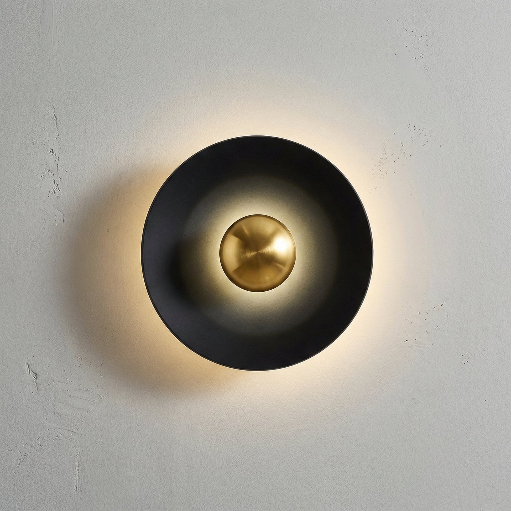 Round Halo Wall Light -  Auroryn