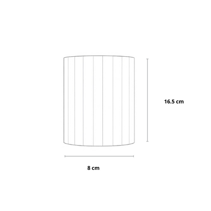 Måttskiss av lampans front med höjden 16,5 cm och bredden 8 cm 15