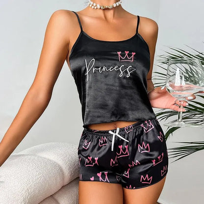 Stiligt satinpyjamas-set för damer – Alina