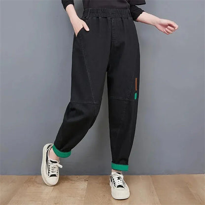 Damen schwarze Jogginghose, elastischer Bund, lässig, Baumwolle, Streetwear, Mode.