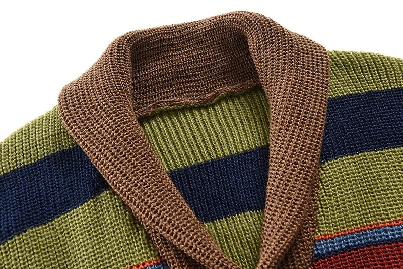 Herrcardigan i stickat med colourblock och geometriskt mönster – Leandro