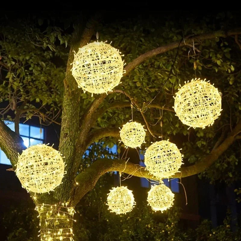 Stämningsfull LED-ljusboll för inomhus och utomhus – Orbola