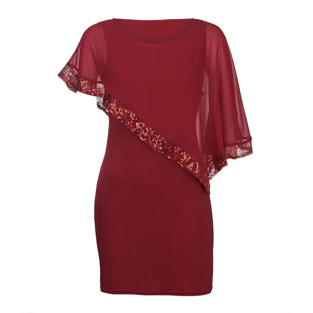 Rotes Cocktailkleid mit asymmetrischem Chiffon-Ärmel und Paillettenbesatz, elegant, festlich.
