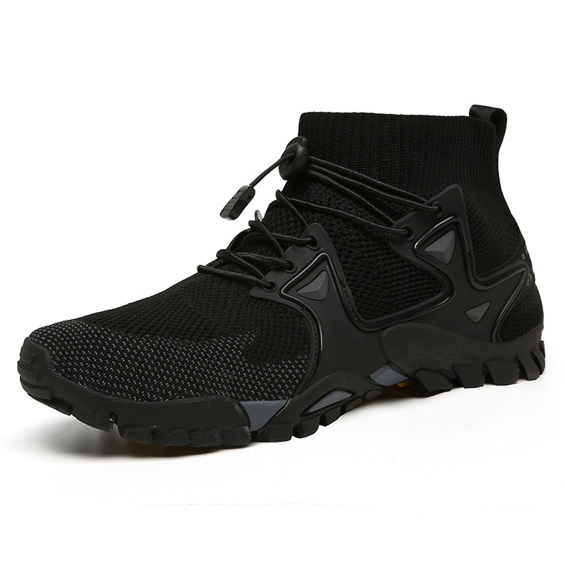 Schwarzer Outdoor-Wanderschuh, atmungsaktiv, rutschfest, für Herren.