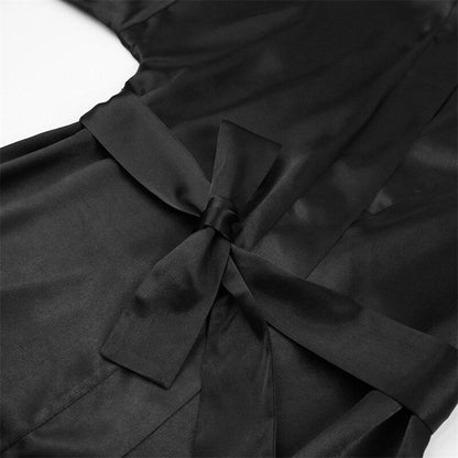 Schwarzer Satin-Bademantel mit Schleife, luxuriös, weich, Damenmode, Nachtwäsche.