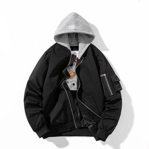 Schwarze Bomberjacke mit grauer Kapuze, Reißverschluss, Baumwolle, Herrenmode, lässiger Stil.