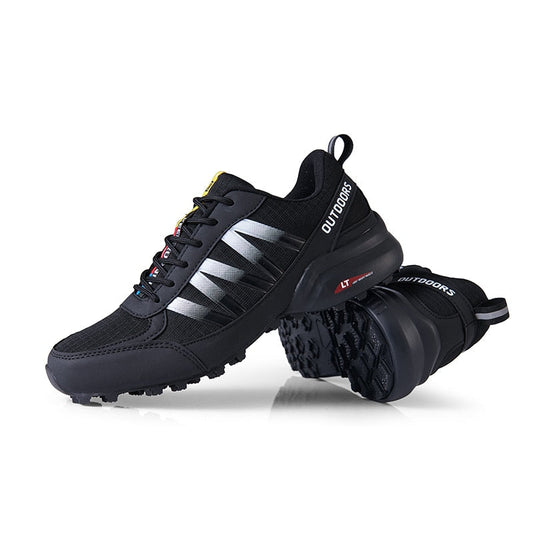 Schwarze Outdoor-Sportschuhe mit silbernen Streifen, rutschfeste Sohle, Herren-Laufschuhe.