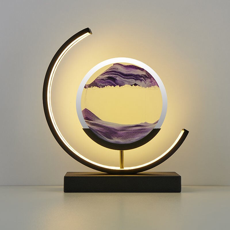 Moderne Sanduhrlampe mit LED-Beleuchtung, runder Rahmen, lila Sand, dekorative Tischleuchte.