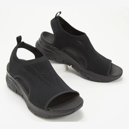 Schwarze Damen-Sandalen, atmungsaktiv, Strickmaterial, Keilabsatz, Sommermode.