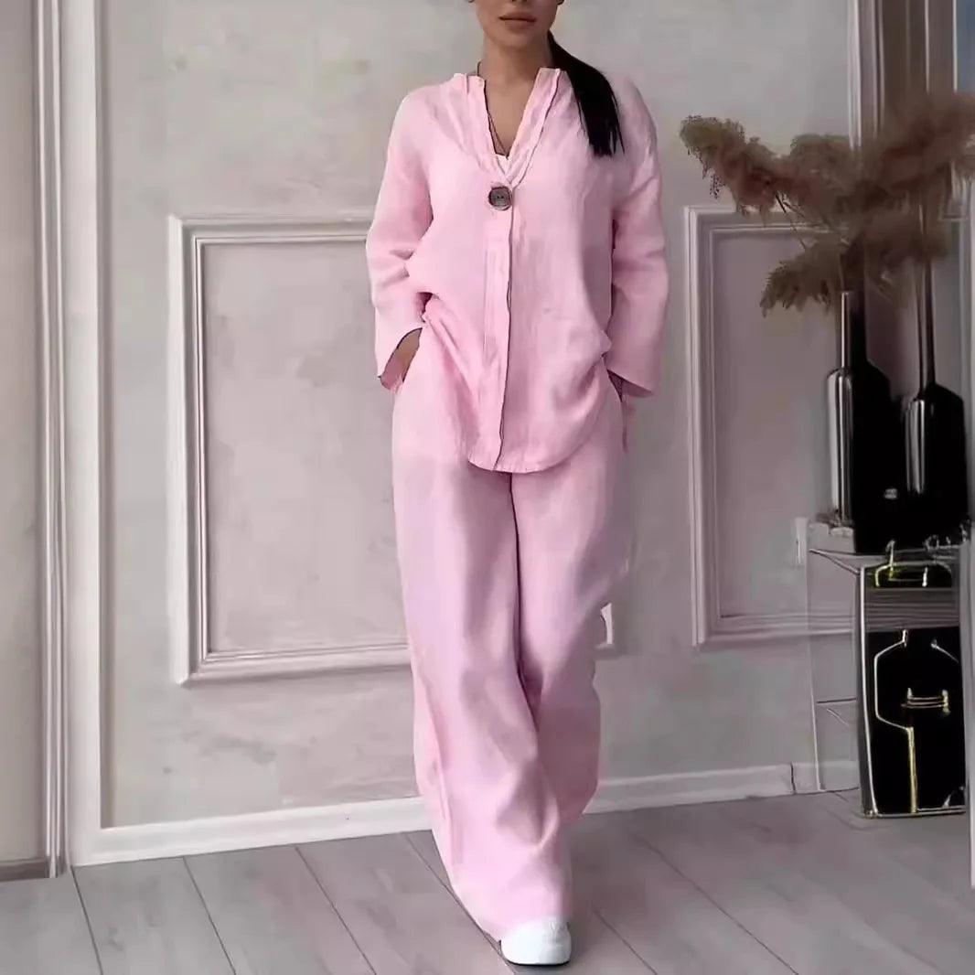 Höstligt och stilrent set med blus och vida byxor i linne – Melina