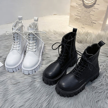 Weiße und schwarze Damenstiefel, Schnürung, klobige Sohle, Kunstleder, modisch, Herbst/Winter.