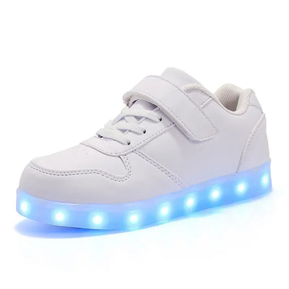 Barn-LED-sneakers med färgskiftande ljuseffekt när man går