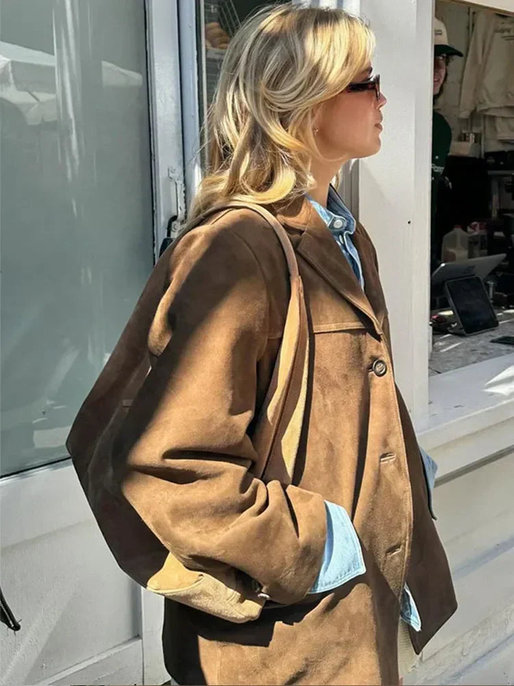 Damhöstjacka med figursydd passform och isolerande material – Eveline