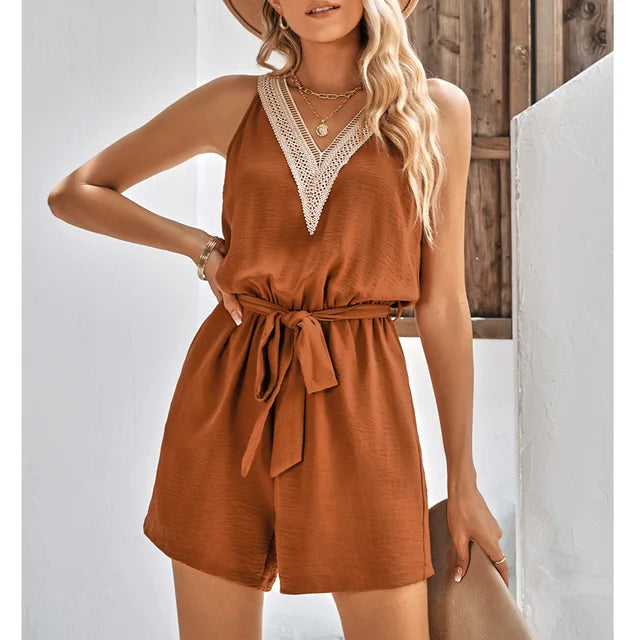 Kanten sommaroverall med V-ringning och shorts – Sorelle