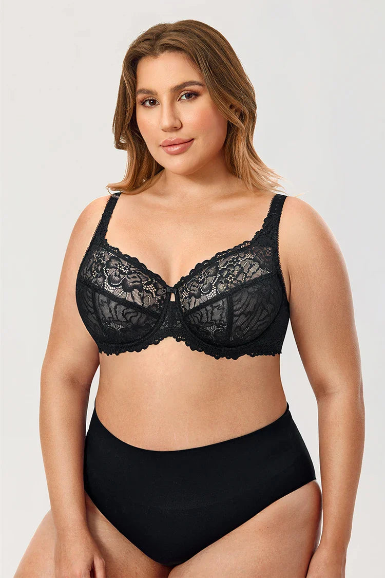 Frau in schwarzem Spitzen-BH und Slip, Plus-Size-Unterwäsche, elegante Damenmode.