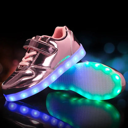 Barn-LED-sneakers med färgskiftande ljuseffekt när man går