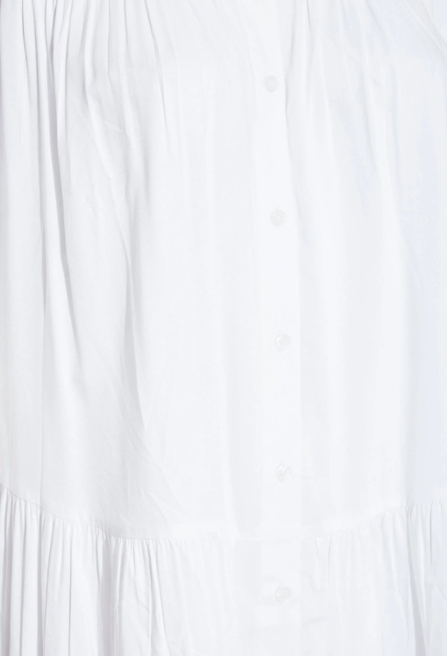 Weißes Damenkleid aus Baumwolle, knielang, mit Knopfleiste, ideal für Sommermode.