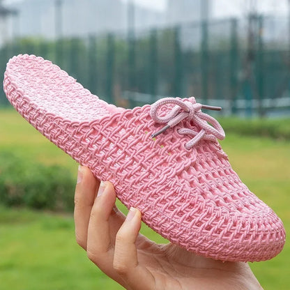 Luftiga damoutdoorloafers med öppet tåparti – Linaya