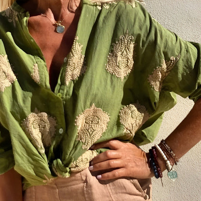 Trendig och snygg damblus – Isabelle