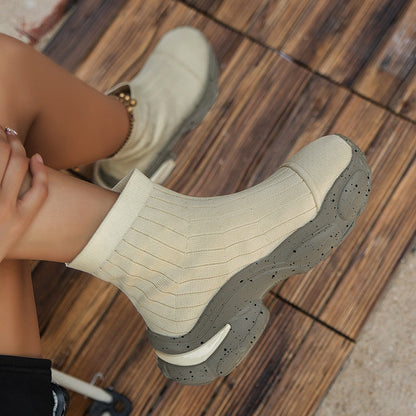 Beige Sock Boots mit dicker Sohle, Damenmode, Strickmaterial, Outdoor-Schuhe.