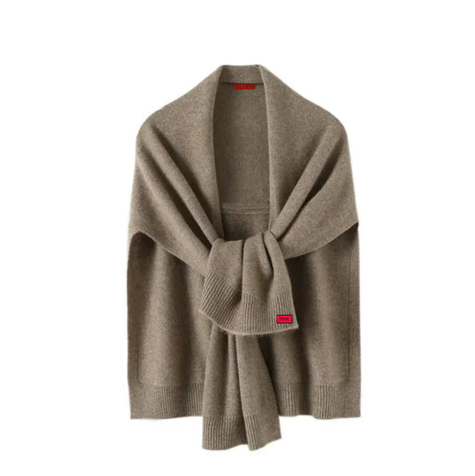 Stickad cape för dam i mjukt material – Lorena