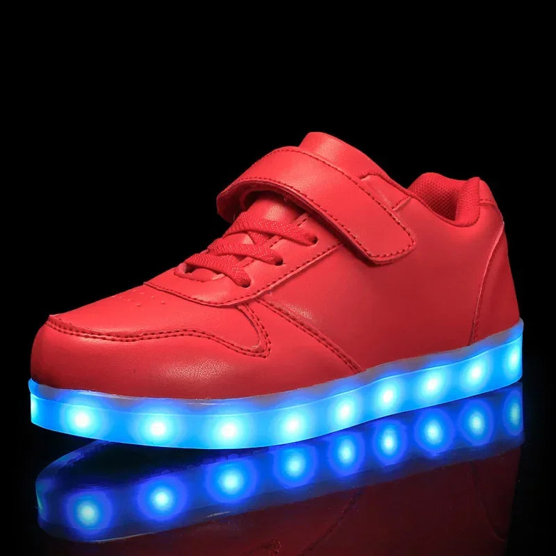 Barn-LED-sneakers med färgskiftande ljuseffekt när man går