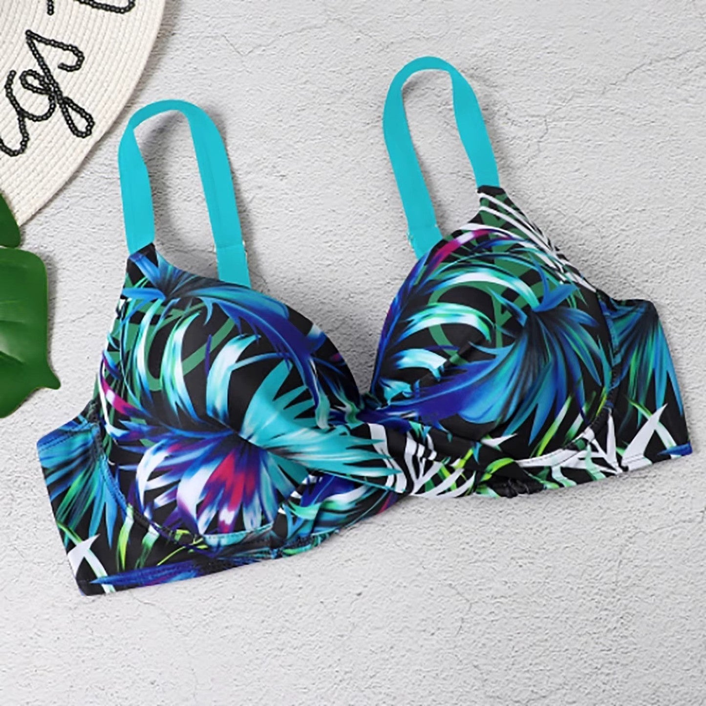 Trendigt bikiniset med hög midja – Selina